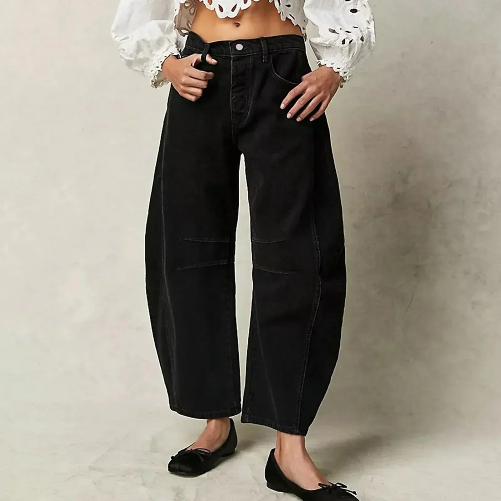 Women's Relaxed Barrel Leg Jeans with Cropped Fit