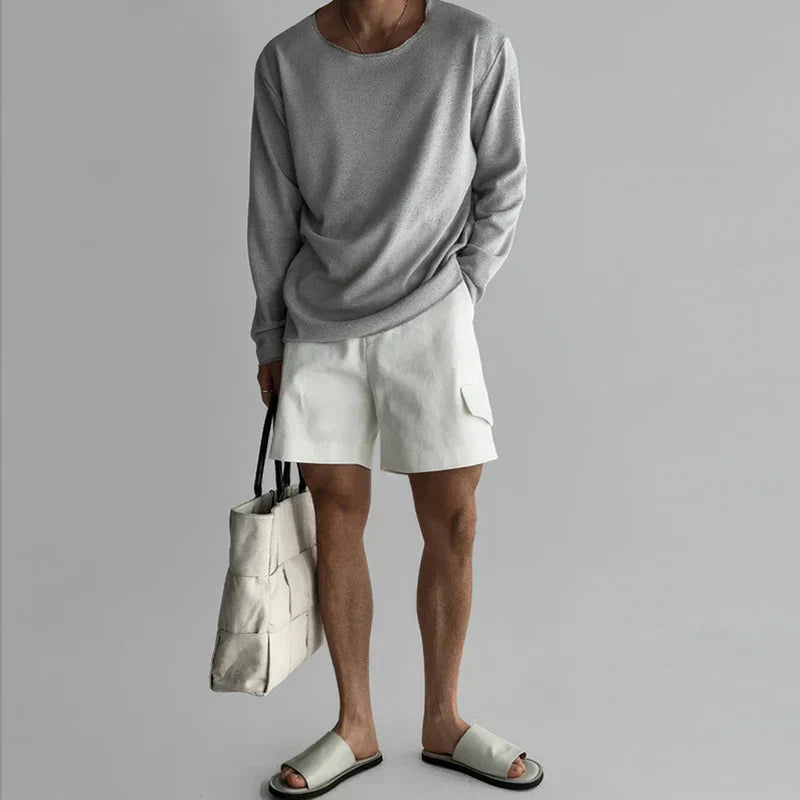 Lightweight Knit Pullover with Relaxed Fit and Round Neck