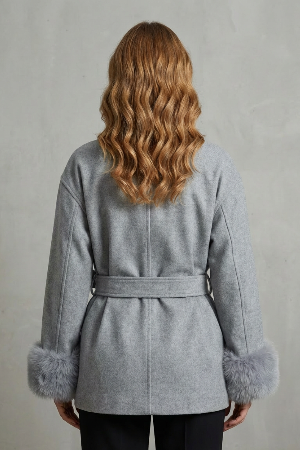Manteau portefeuille pour femme avec ceinture et poignets en fausse fourrure