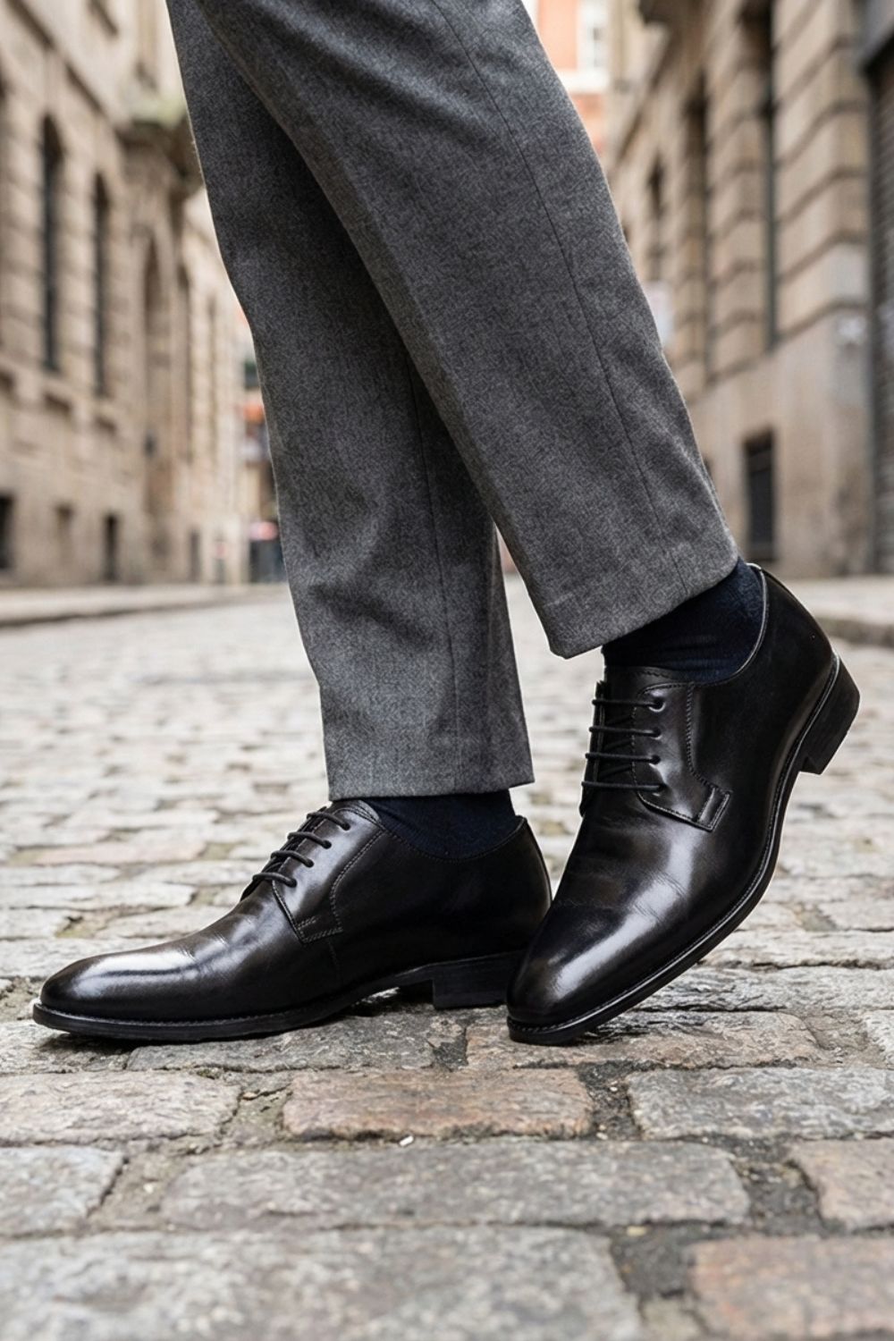 Leather Oxford Shoes with Cap Toe