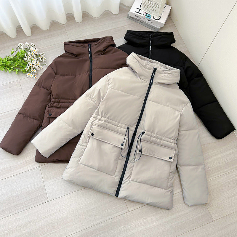 Doudoune à capuche mi-longue pour femme avec taille à cordon de serrage