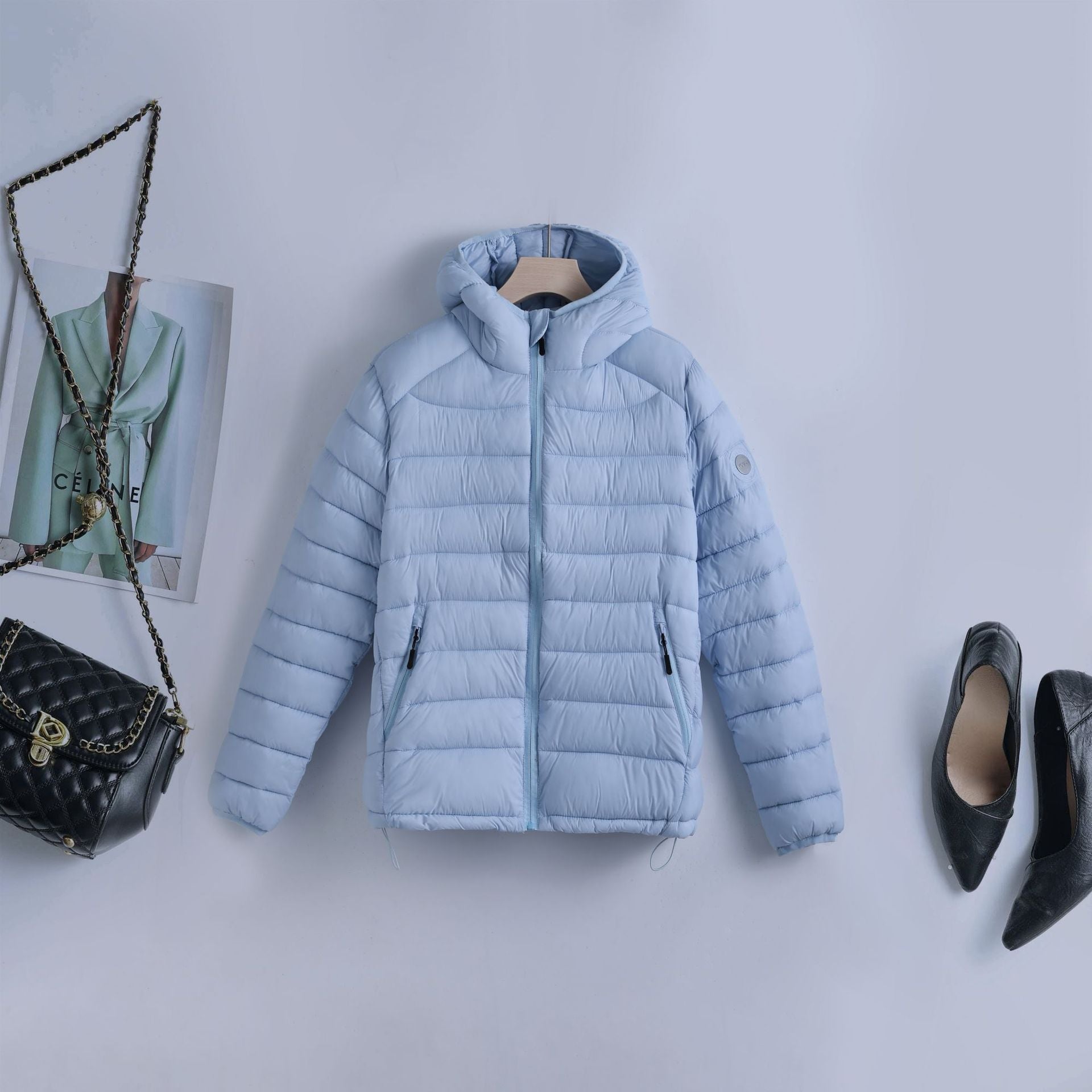 Women’s Lightweight Hooded Puffer Jacket with Zip Pockets