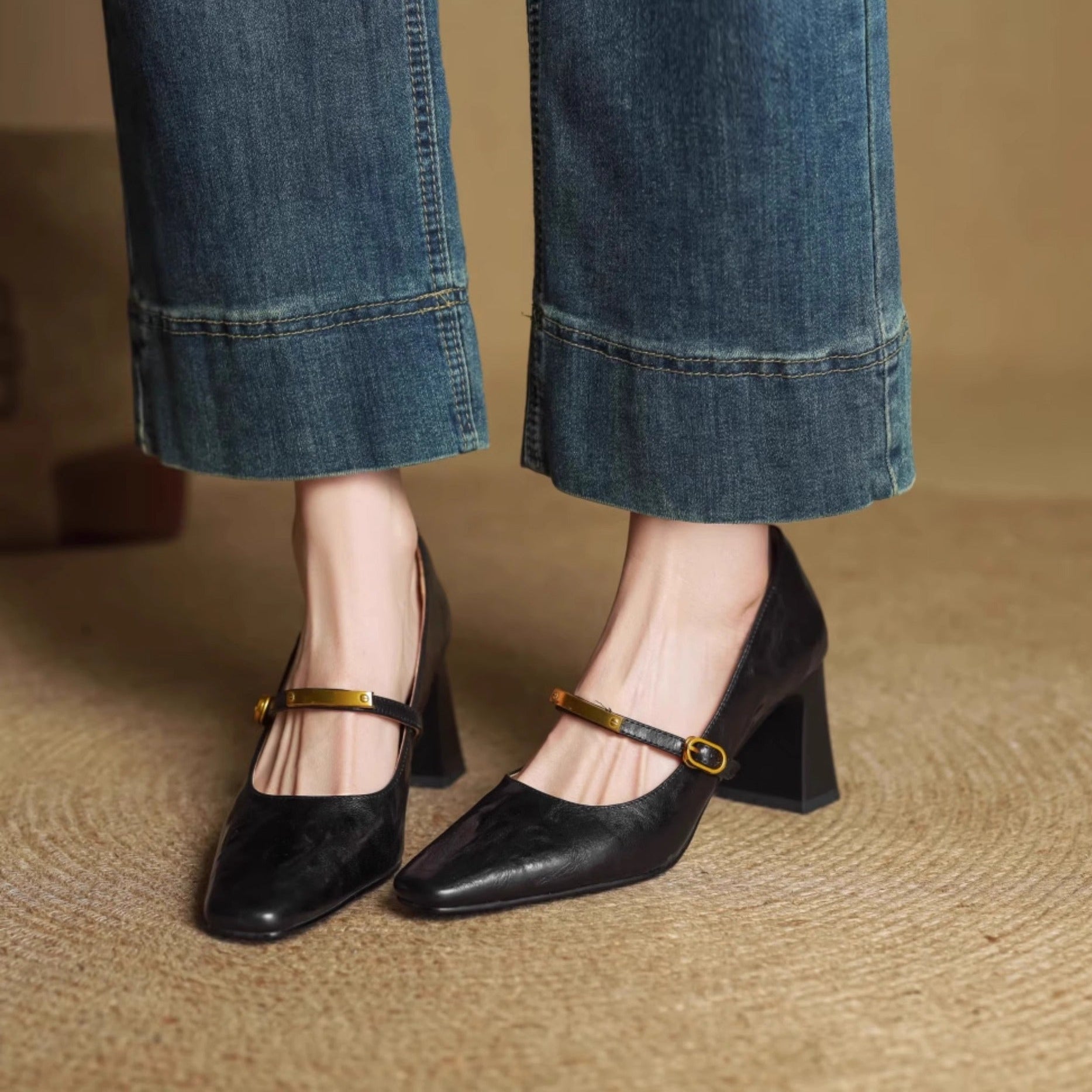 Escarpins pour femmes à brides style Mary Jane et talon carré