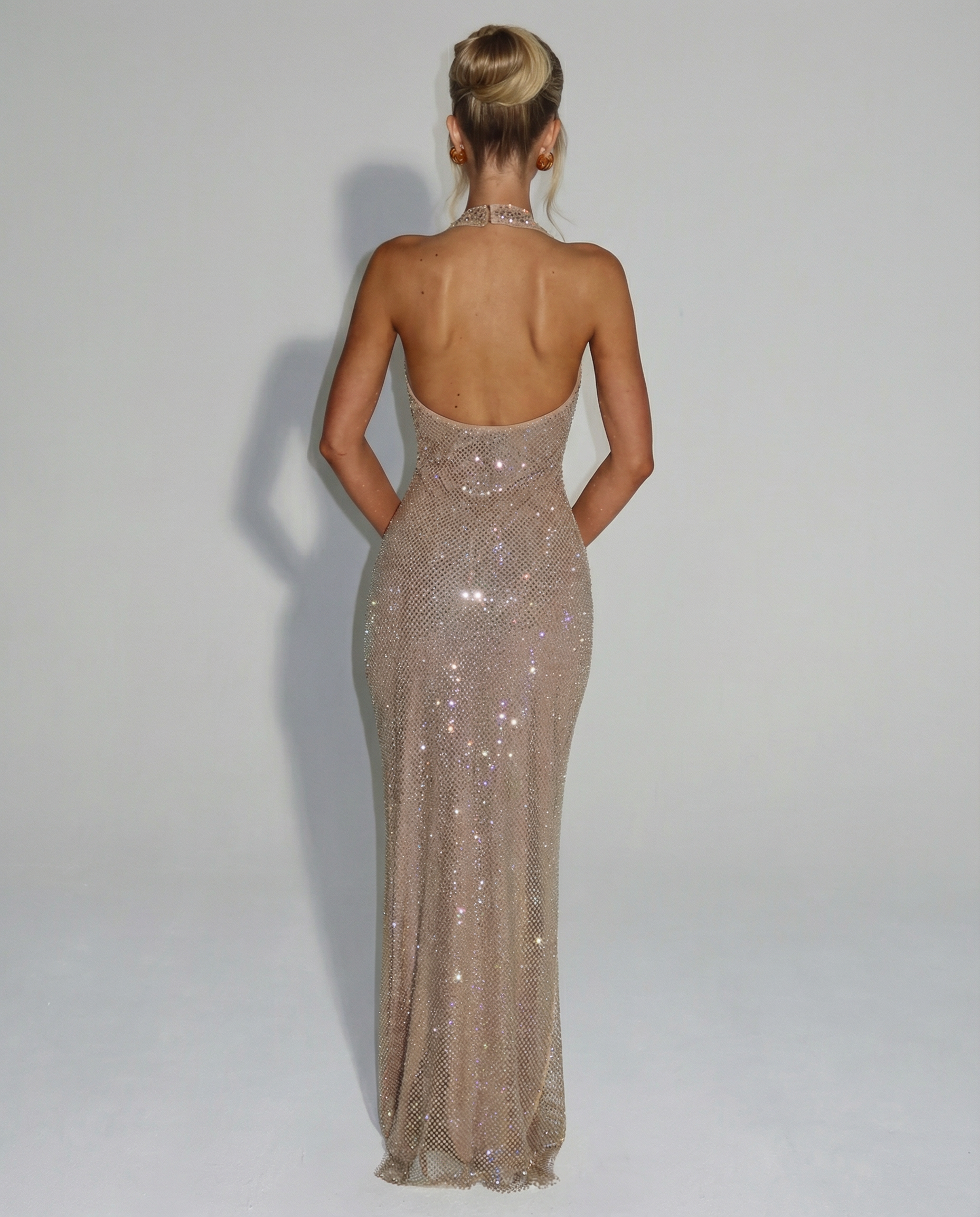 Robe longue à sequins et encolure dos nu pour femme