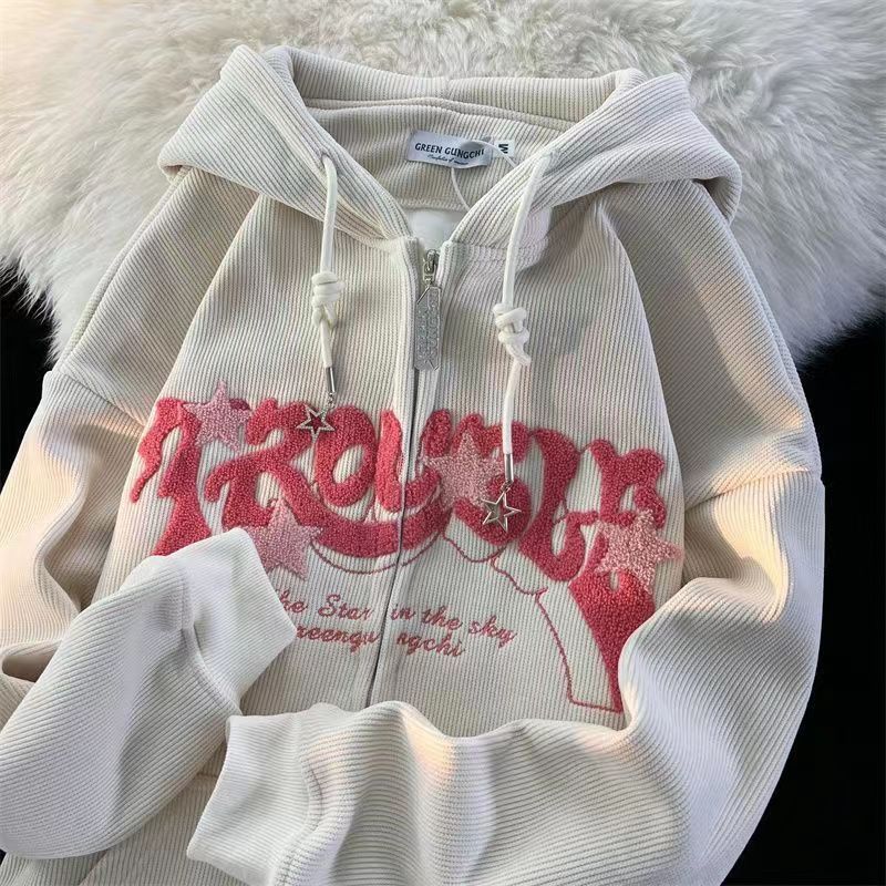 Men's Embroidered Hoodie | Relaxed Fit Everyday Streetwear