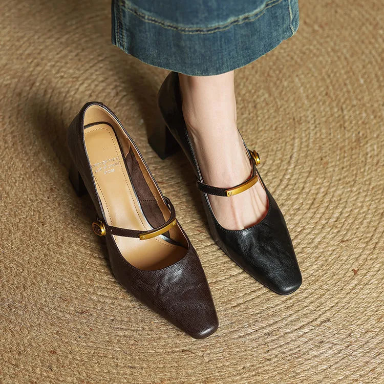 Escarpins pour femmes à brides style Mary Jane et talon carré
