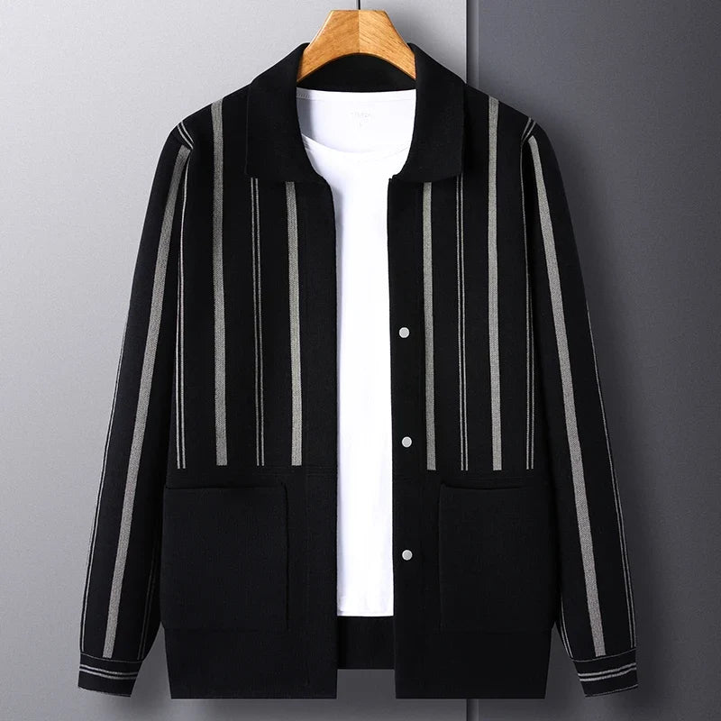 Surchemise tricotée rayée pour homme avec poches