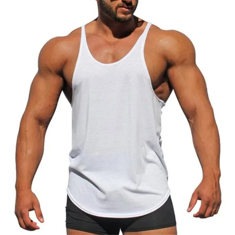 Débardeur de sport stringer pour homme avec emmanchures très échancrées