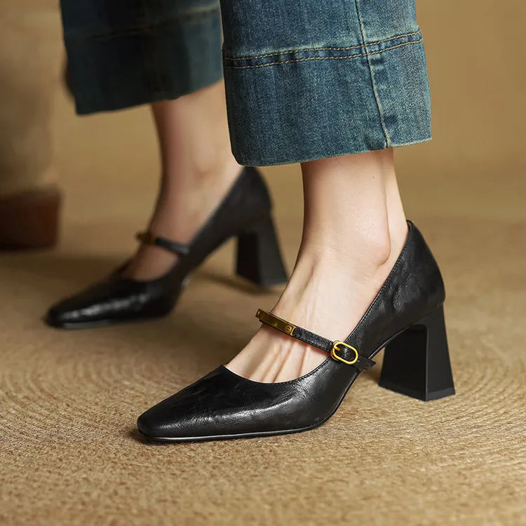 Escarpins pour femmes à brides style Mary Jane et talon carré