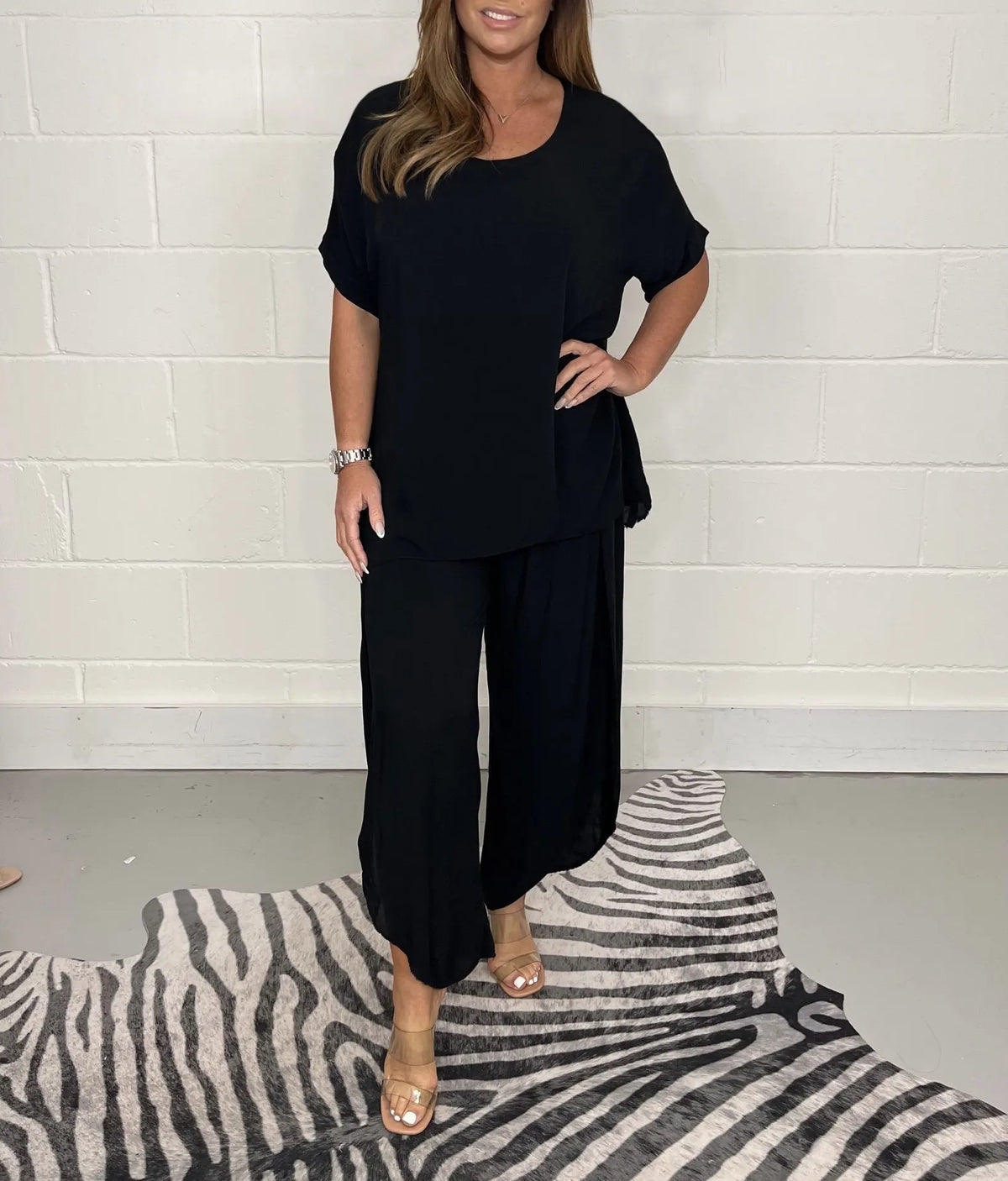 Ensemble deux pièces pour femme en mélange de lin, avec top et pantalon large