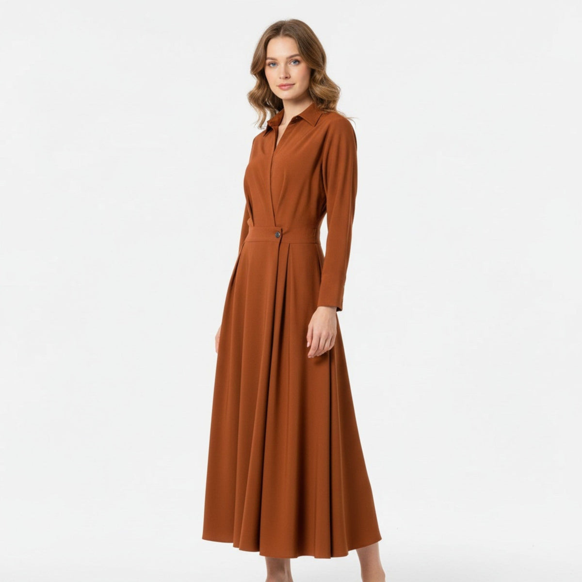 Robe-chemise longue plissée à col et manches longues pour femme