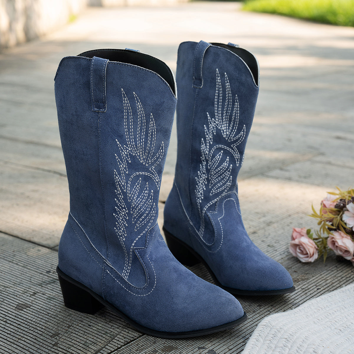 Bottes western de cow-boy pour femmes en imitation daim avec broderies