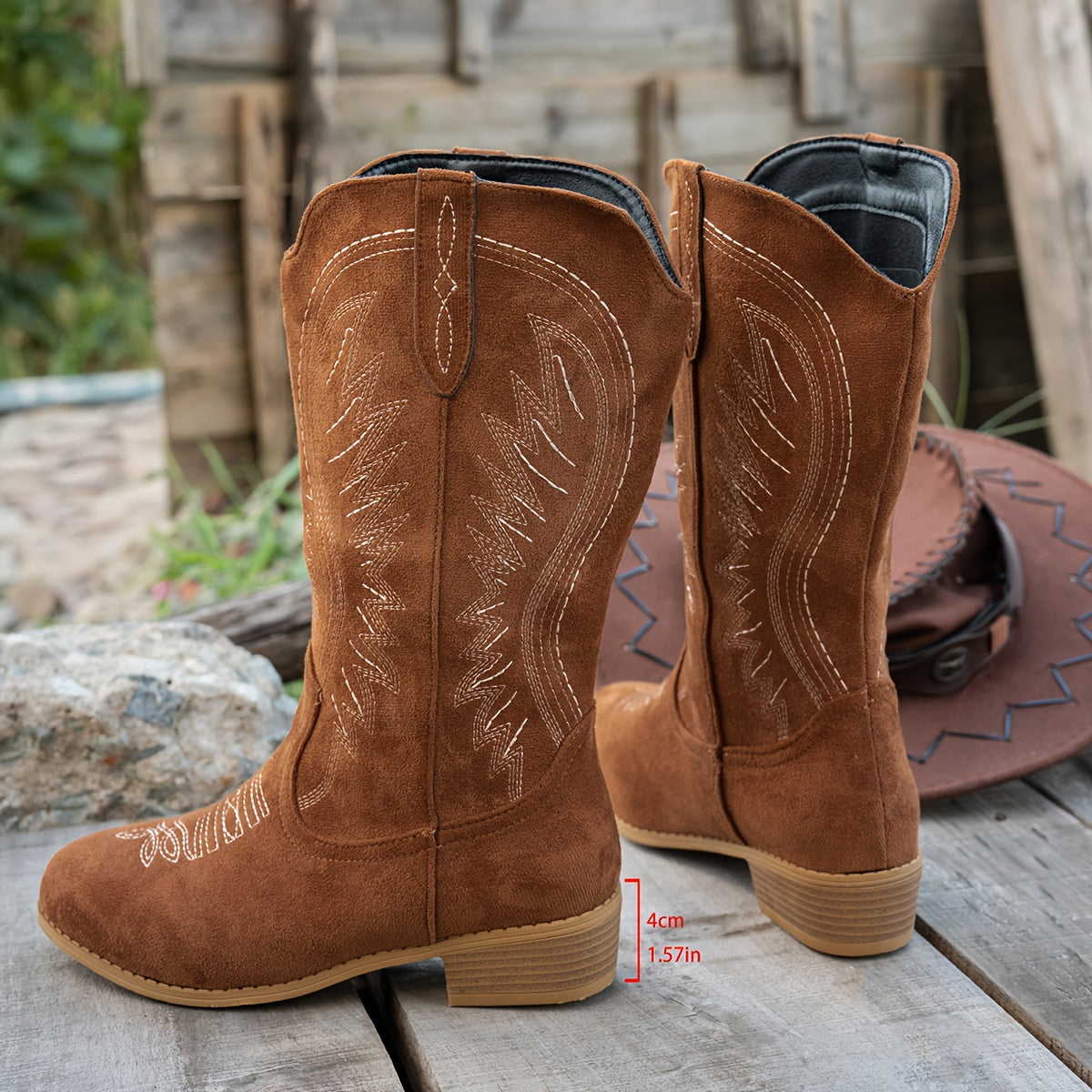 Bottes de cowboy western pour femmes avec détails brodés