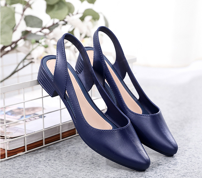 Slingback Pumps with Block Heel and Pointed Toe