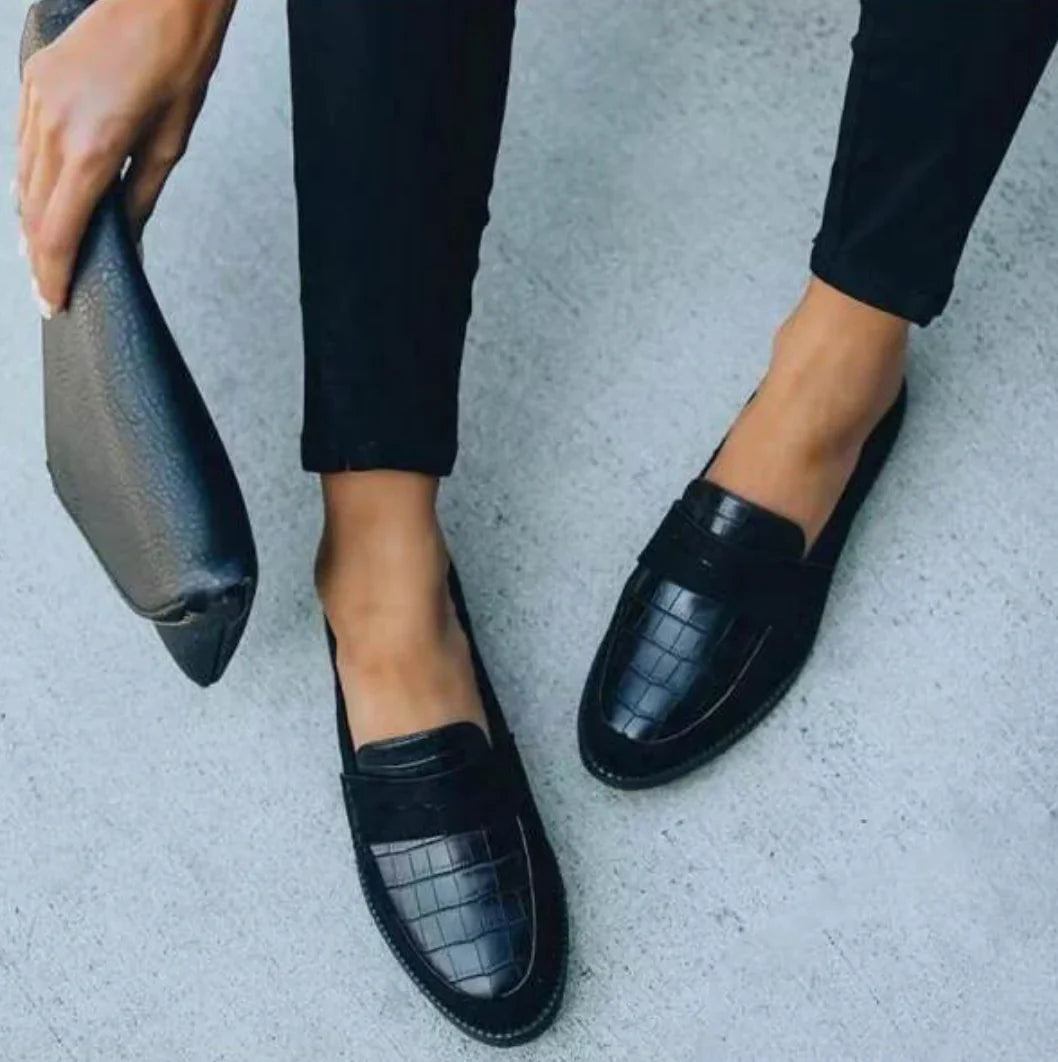 Women's Black Croc Embossed Loafers | Slip-On Flat Shoes