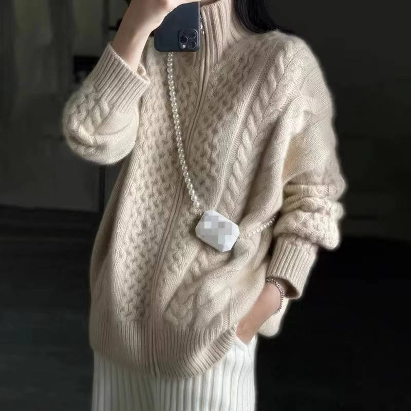 Women's Cable Knit Zip Up Cardigan