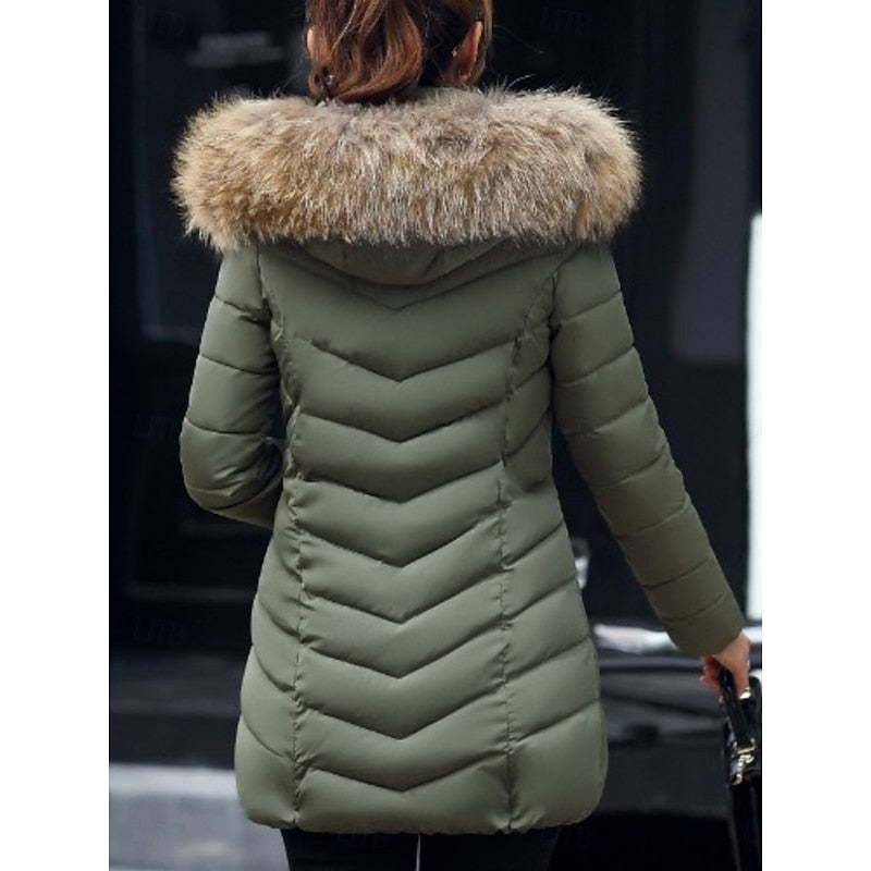Parka matelassée pour femme avec capuche en fausse fourrure