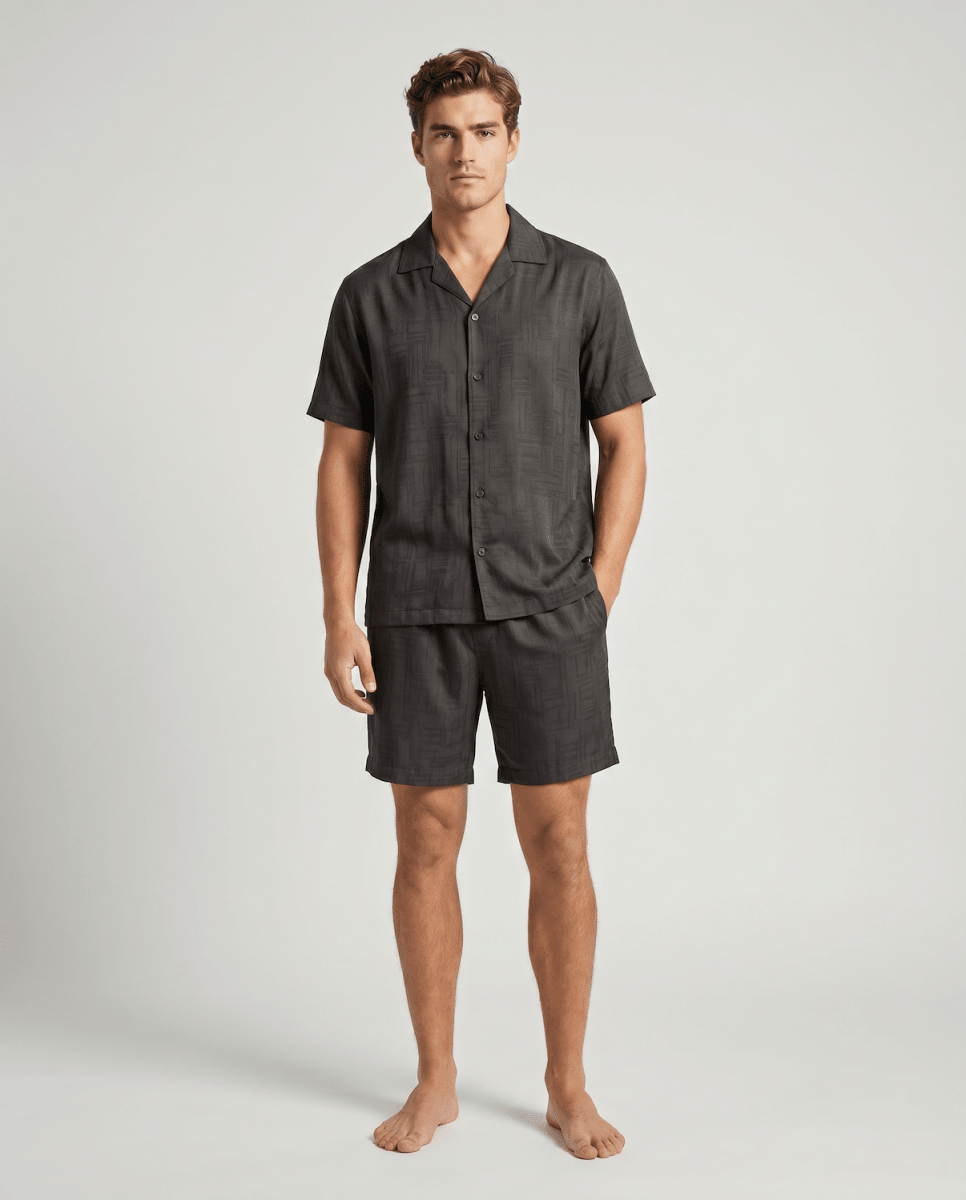Ensemble de pyjama satiné à manches courtes pour homme | Chemise boutonnée rayée et short