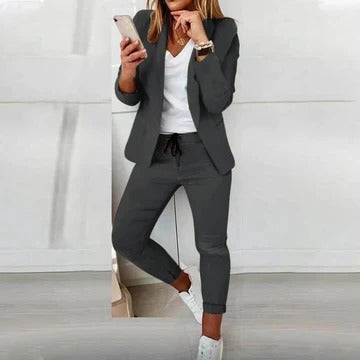 Ensemble blazer ajusté et pantalon pour femme