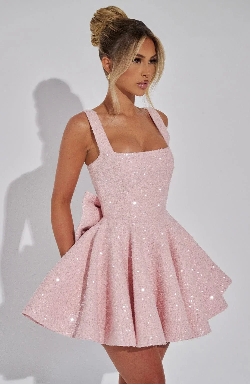 Mini-robe à sequins pour femme avec détail nœud