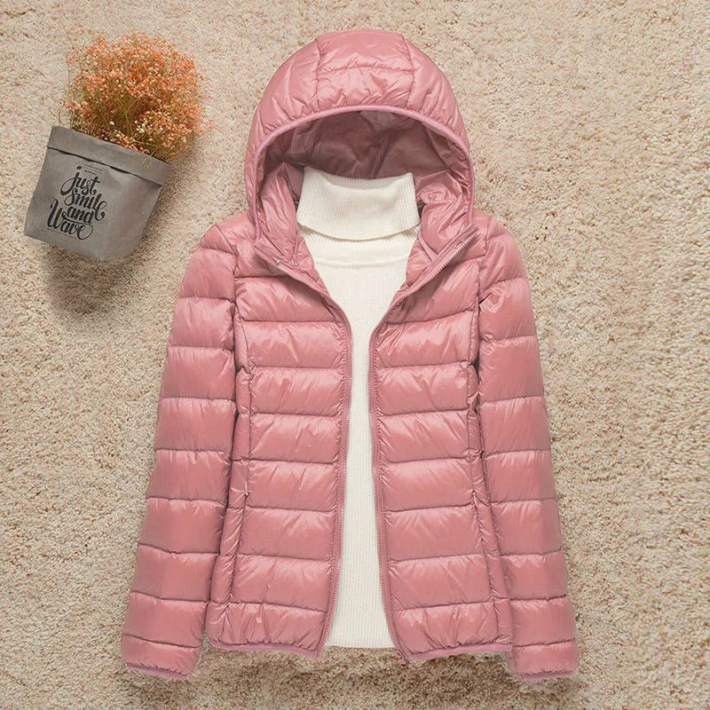 Doudoune légère et compacte à capuche pour femme
