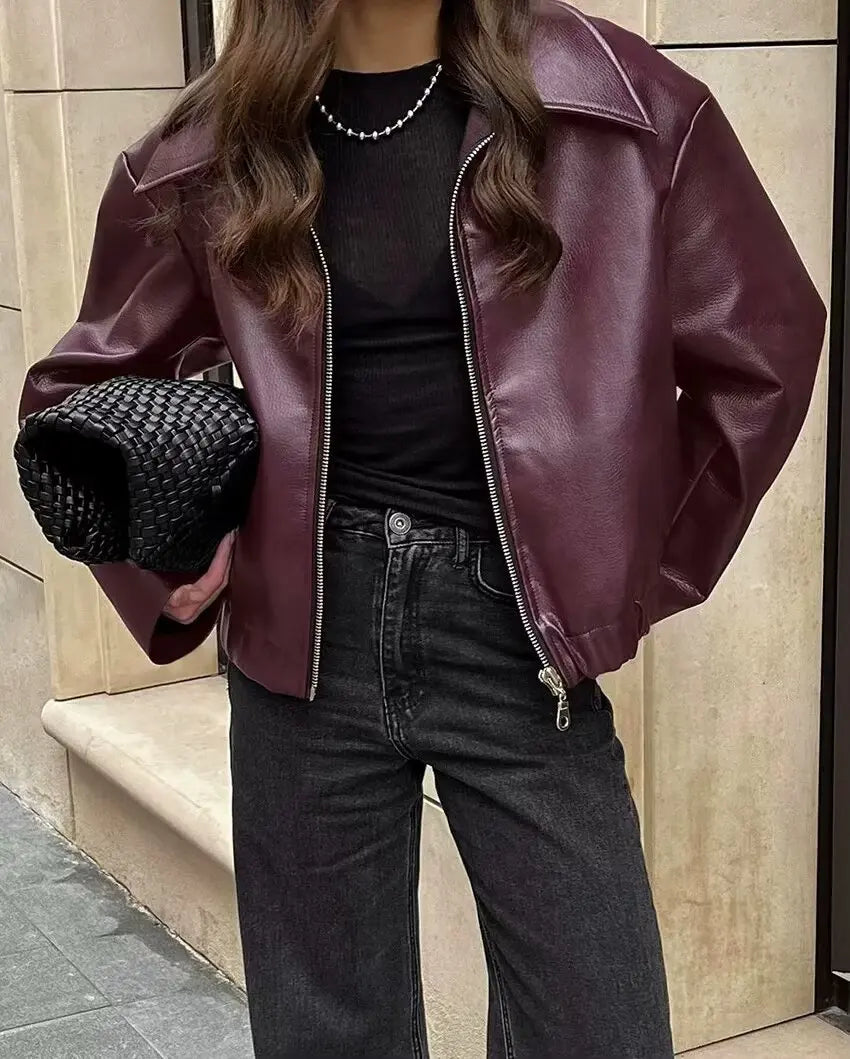 Veste courte zippée pour femme à effet cuir