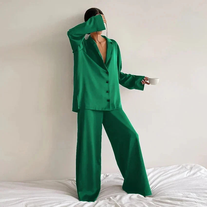 Ensemble pyjama en satin pour femme | Chemise boutonnée et pantalon large
