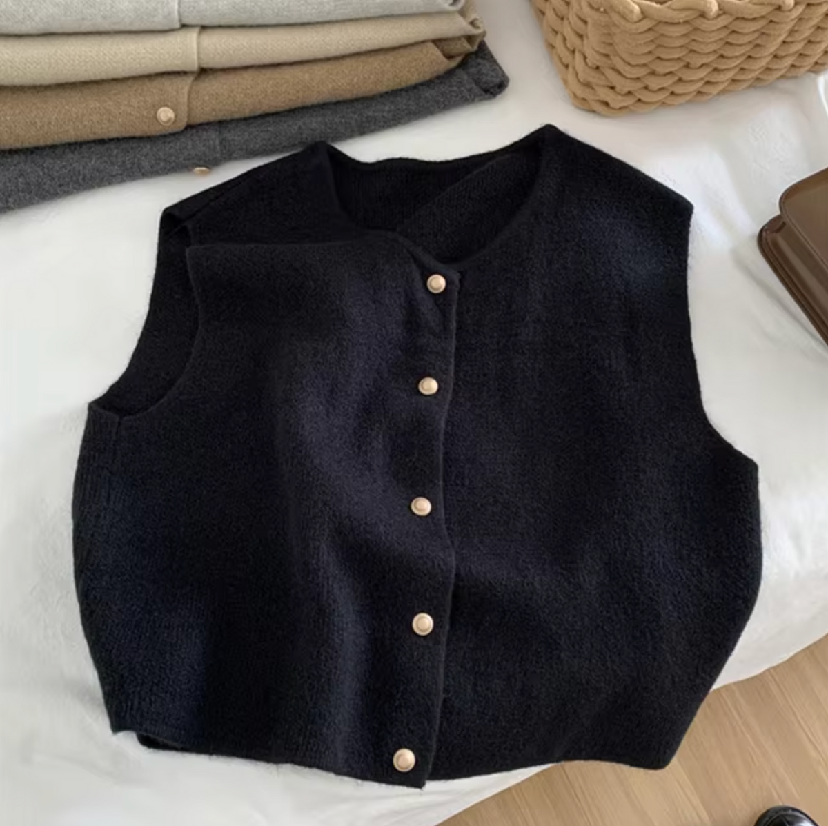 Women's Cable Knit Sweater Vest | Sleeveless Layering Top