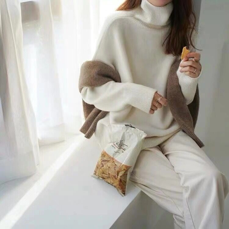Women's Oversized Roll Neck Knitted Jumper