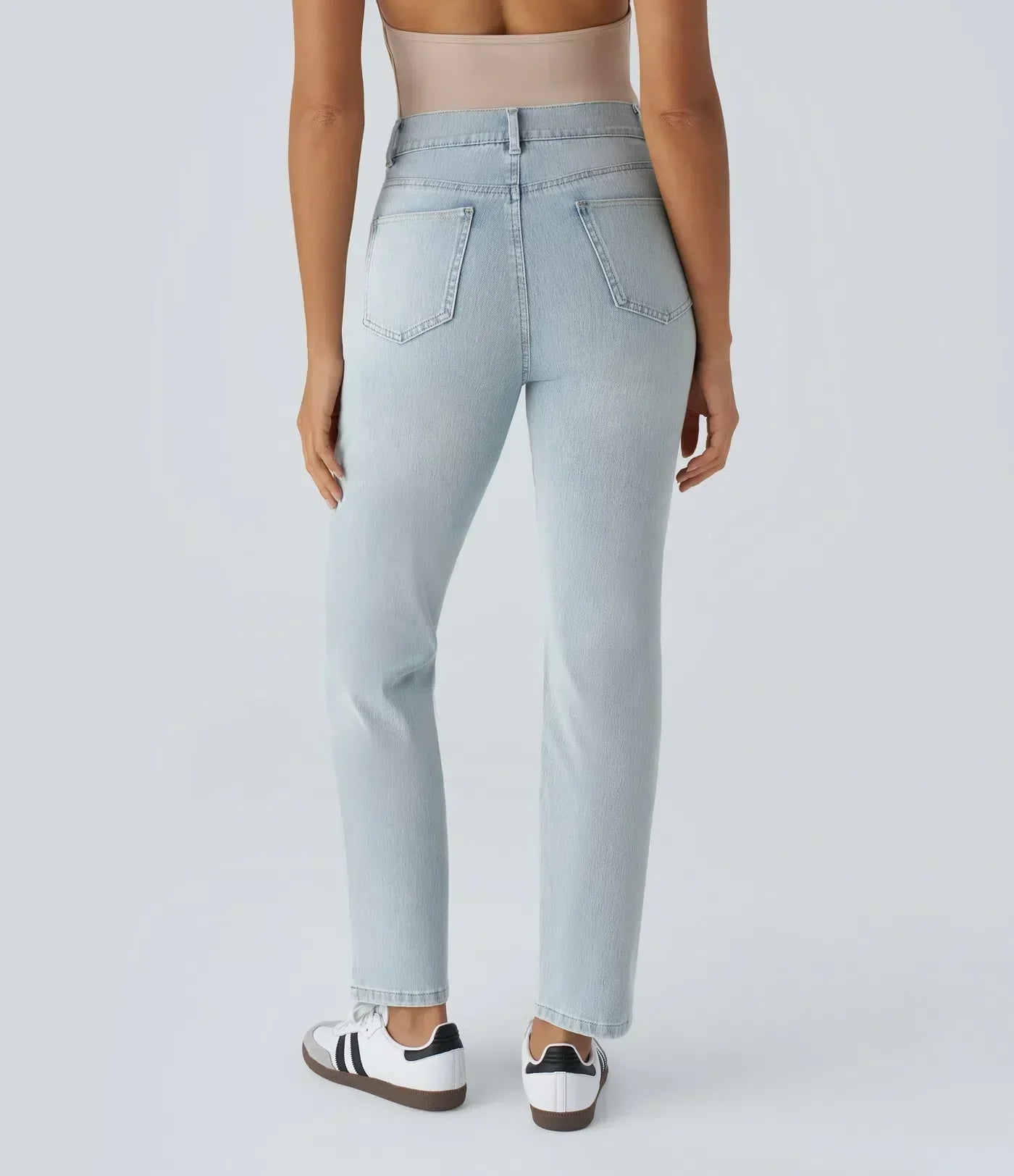 Jean droit avec ceinture élastique à enfiler