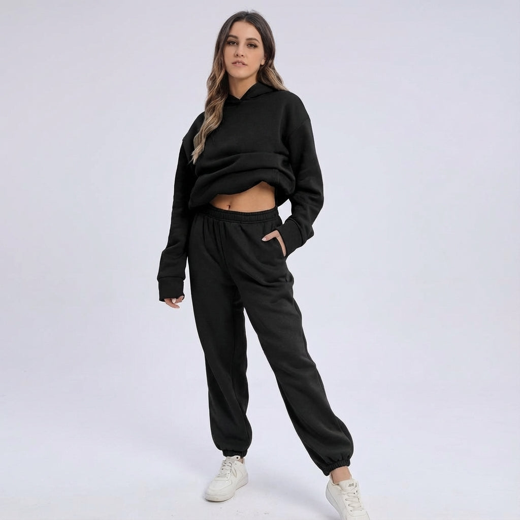 Damski oversize’owy komplet dresowy: bluza z kapturem i joggery