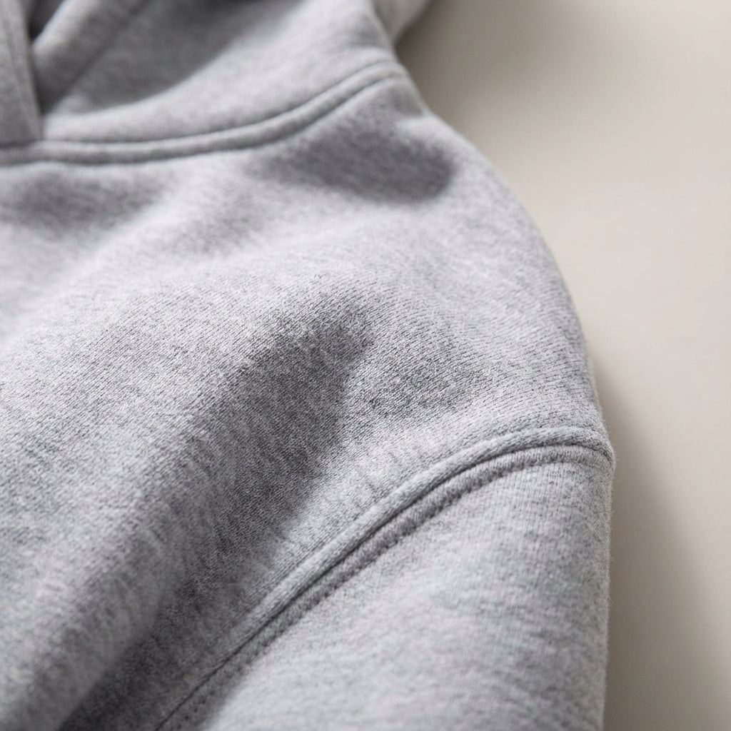 Damski oversize’owy komplet dresowy: bluza z kapturem i joggery