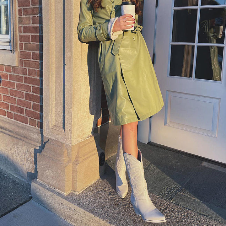 Embroidered Western Boots with Side Zip and Pointed Toe