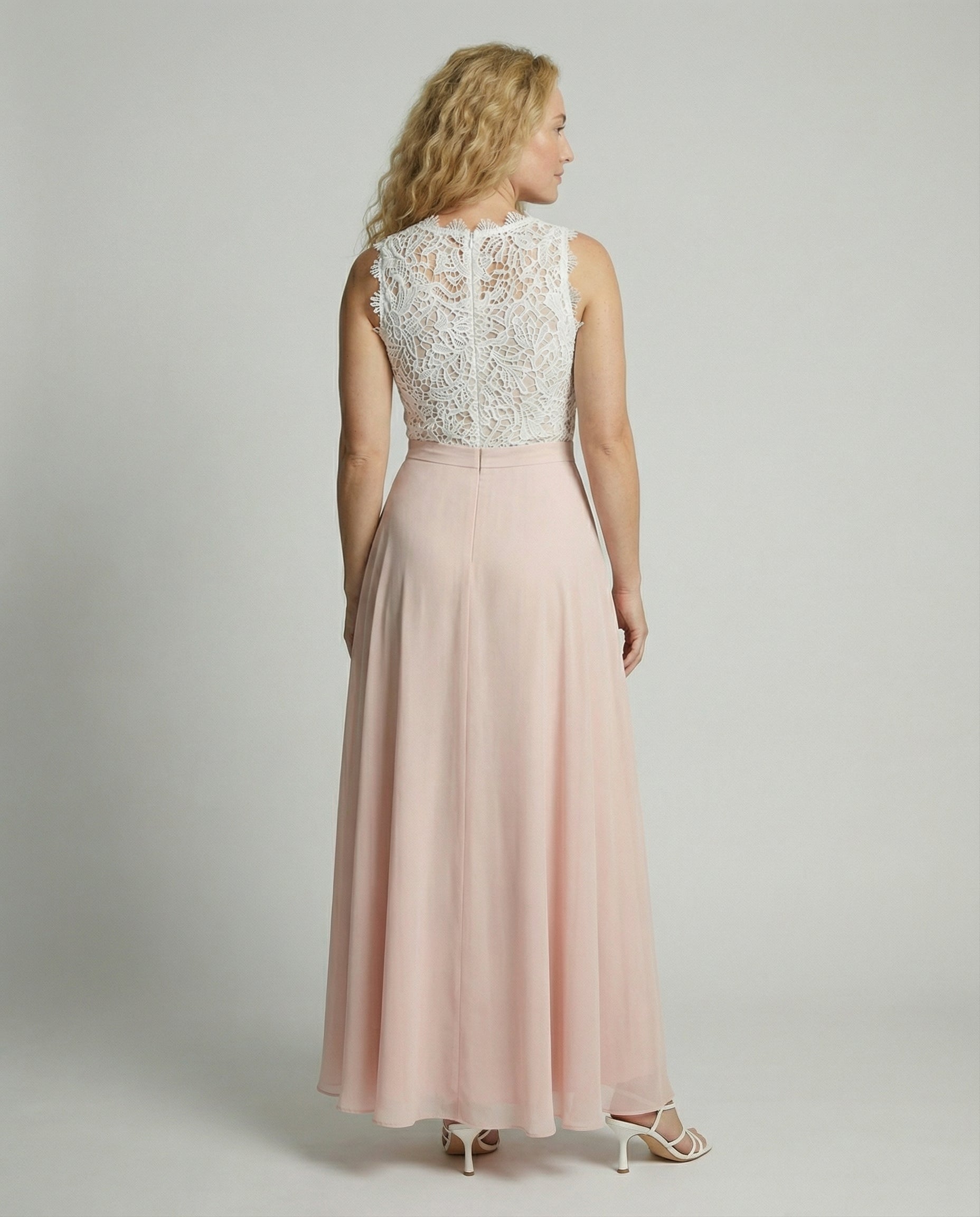 Lace-Bodice Maxi Dress with Flowing Skirt