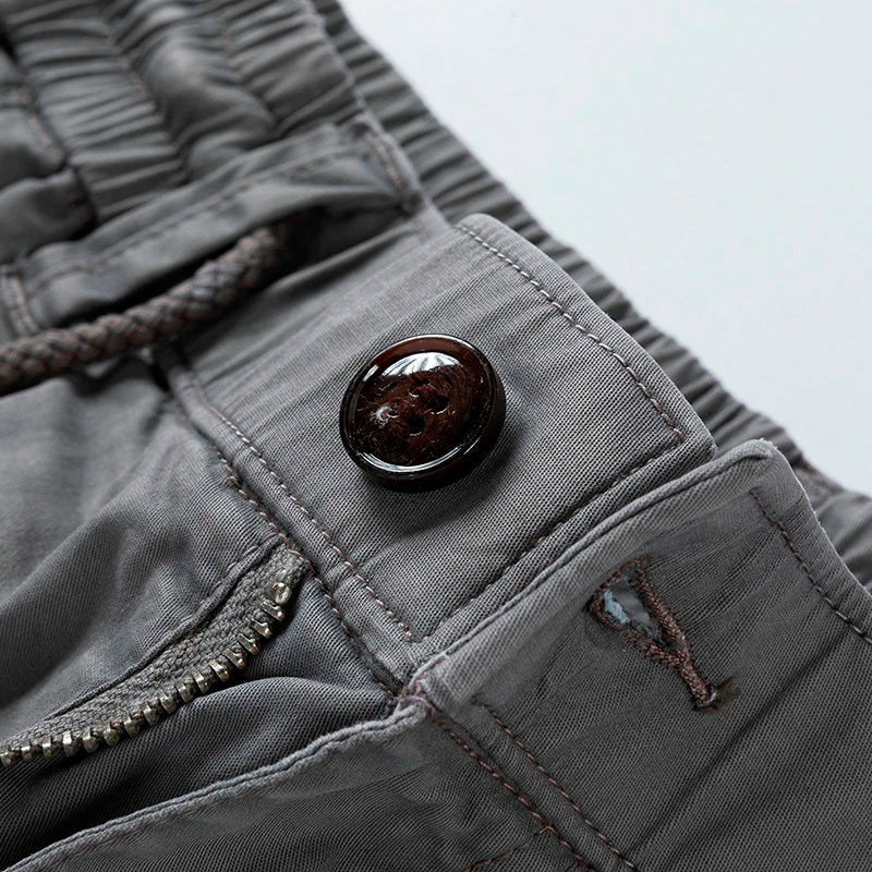 Men's Cargo Shorts with Belt and Multiple Pockets