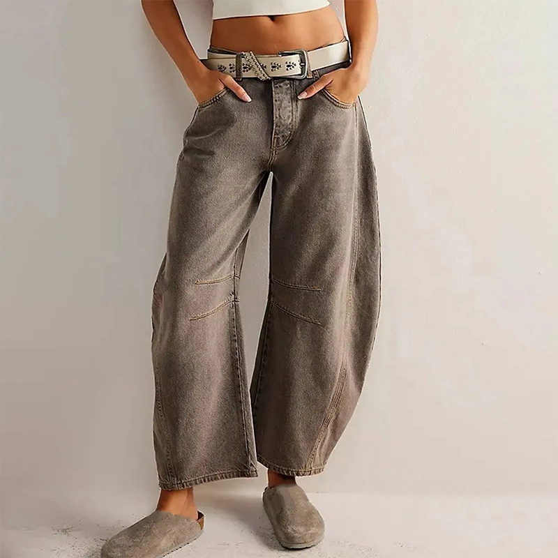 Women's Relaxed Barrel Leg Jeans with Cropped Fit