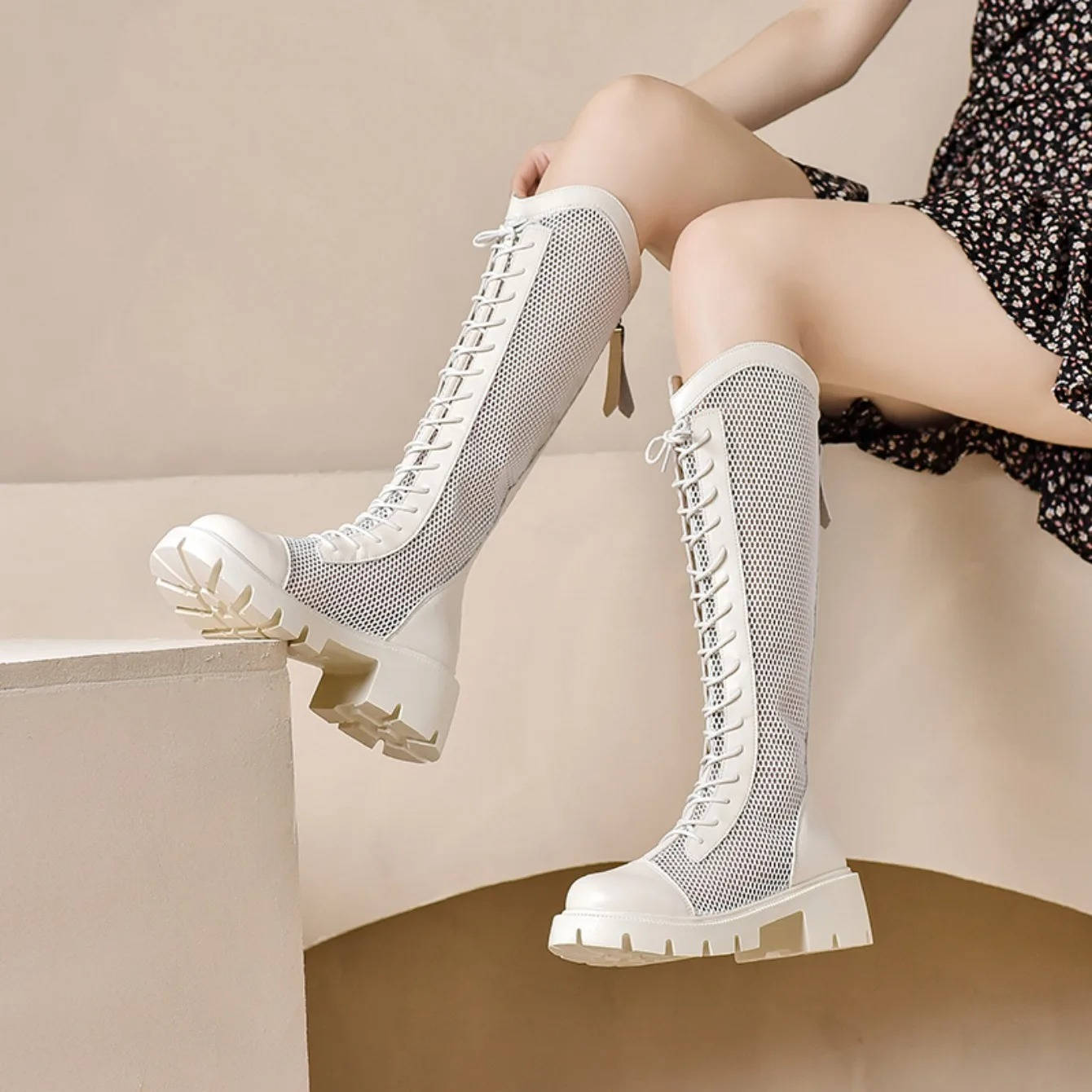 Women’s Knee-High Mesh Lace-Up Chunky Boots