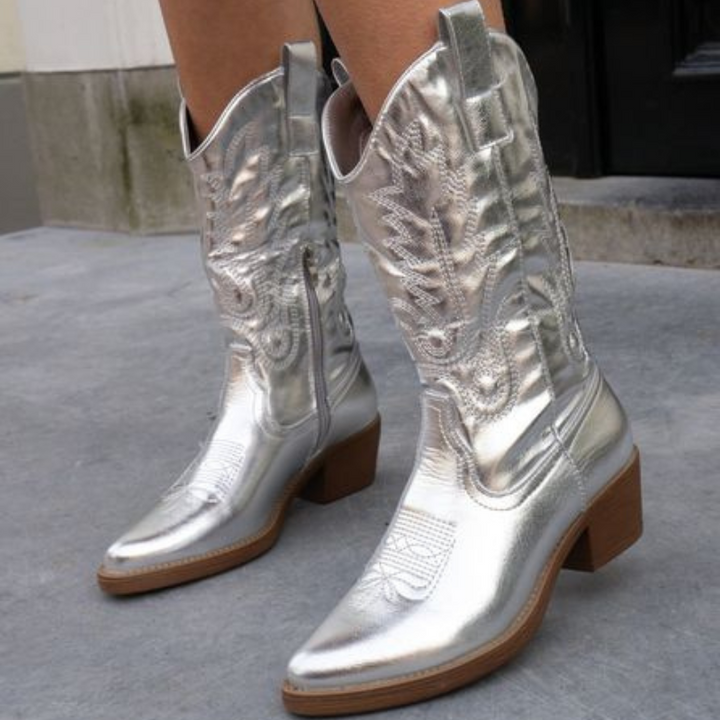 Embroidered Western Boots with Side Zip and Pointed Toe