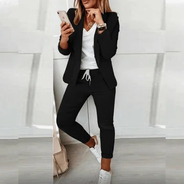 Ensemble blazer ajusté et pantalon pour femme