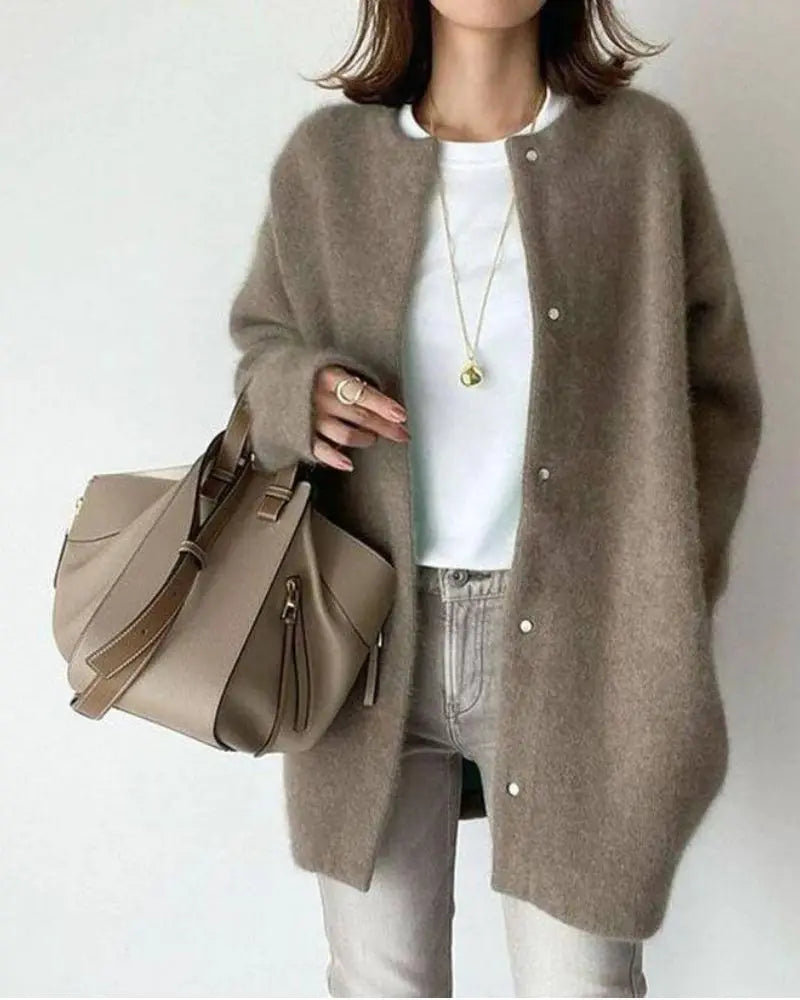 Cardigan long boutonné en maille douce pour femme