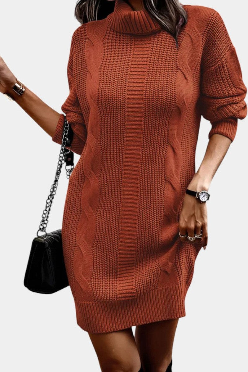 Robe-pull à col roulé en maille torsadée pour femme