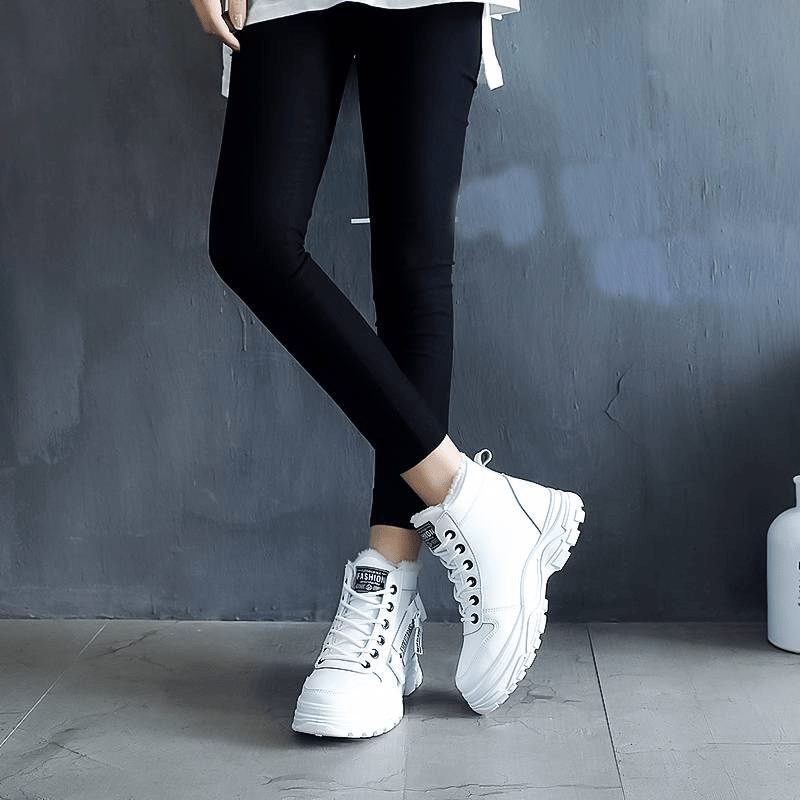 Women's Waterproof Winter Boots | Fleece-Lined Lace-Up Ankle Boots