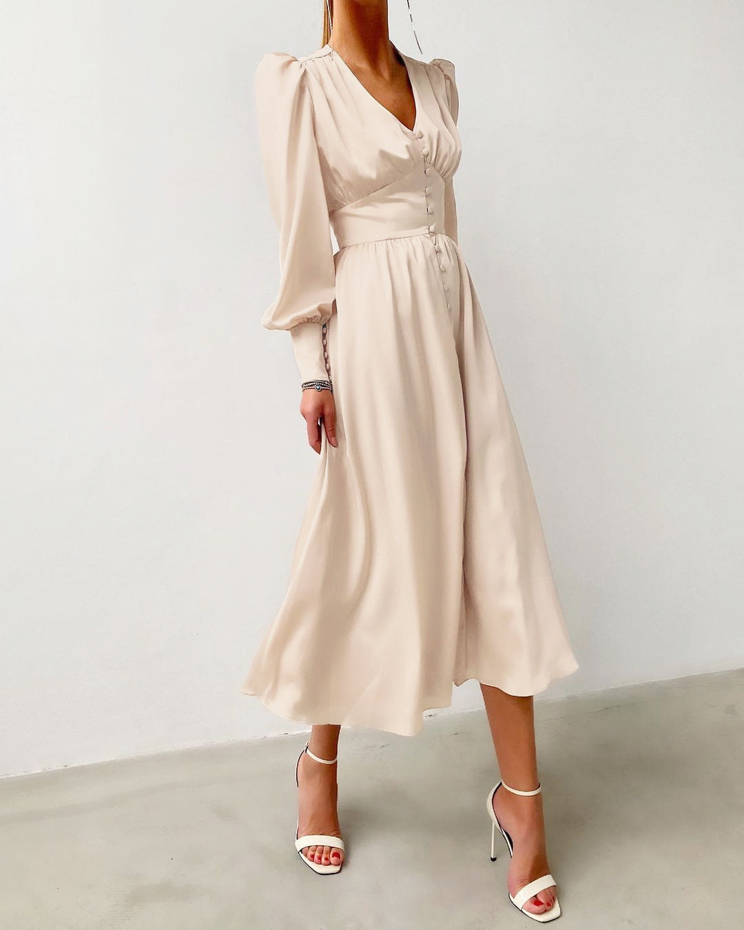 Women's V-Neck Button Front Long Sleeve Midi Dress