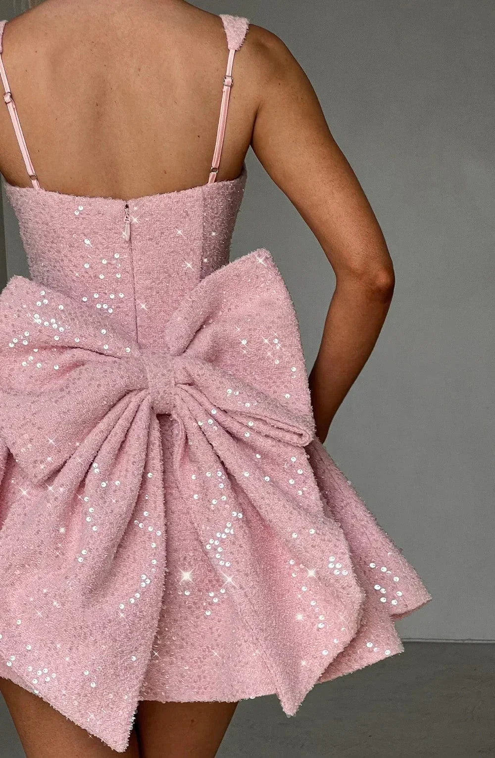 Mini-robe à sequins pour femme avec détail nœud