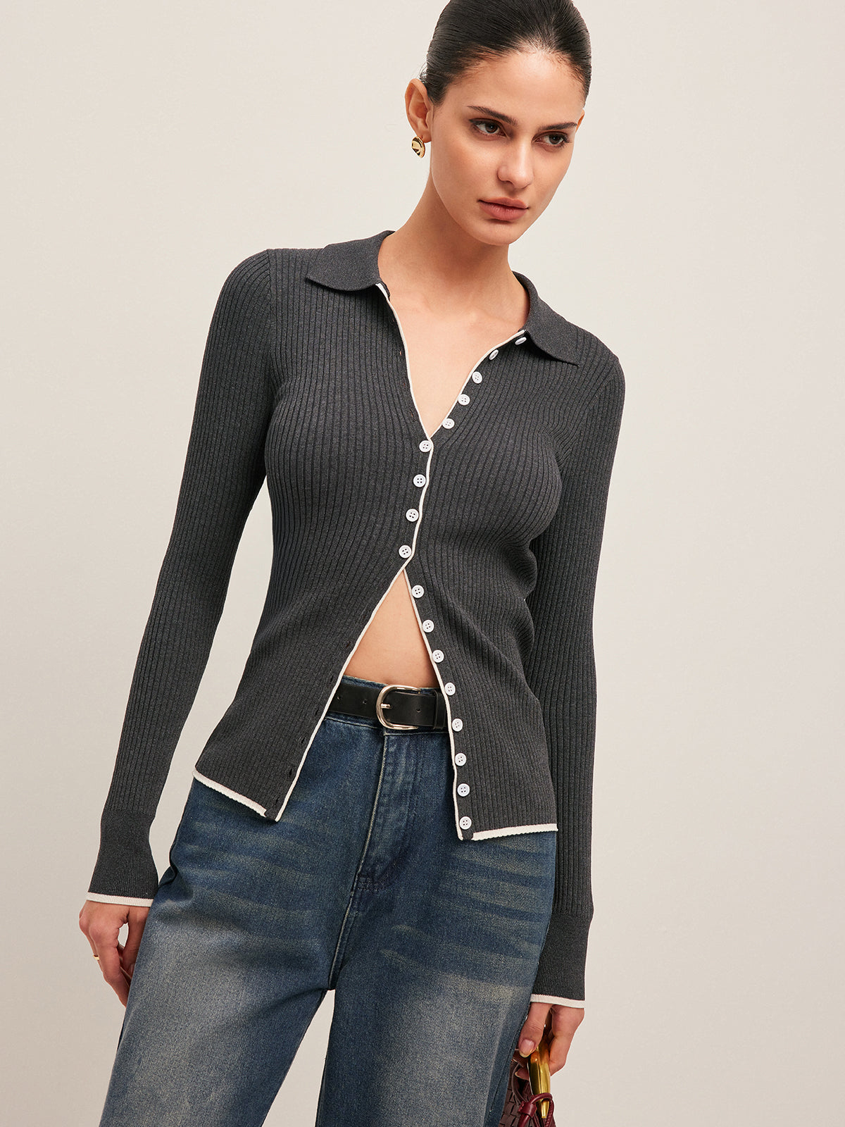 Cardigan court côtelé pour femme | Maille boutonnée sur le devant