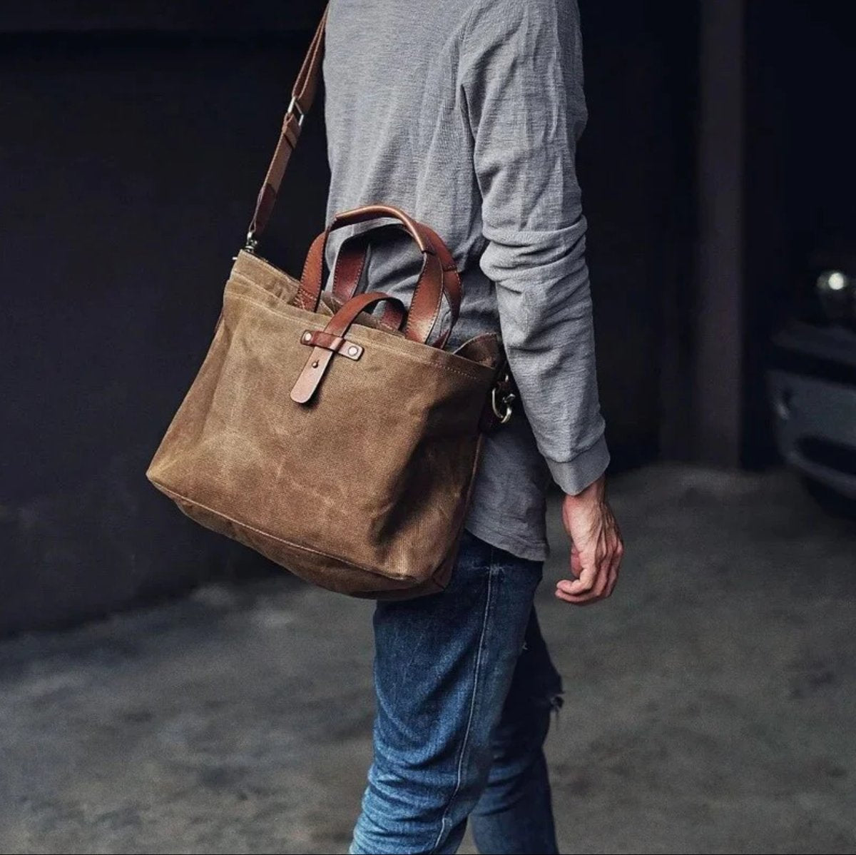 Unisex Waxed Canvas Tote Bag with Leather Handles